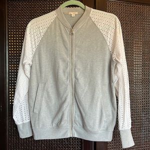 Gap sweatshirt Small gray and white eyelet